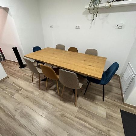Apartamento Recien Reformado Con 5 Habitaciones Y 3 Banos Madrid Luaran gambar
