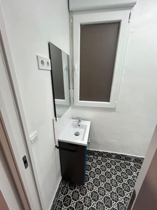 Apartamento Recien Reformado Con 5 Habitaciones Y 3 Banos Madrid Luaran gambar