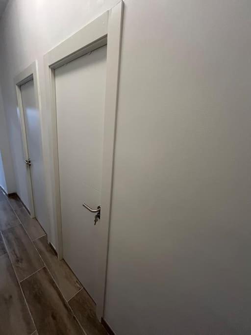 Apartamento Recien Reformado Con 5 Habitaciones Y 3 Banos Madrid Luaran gambar