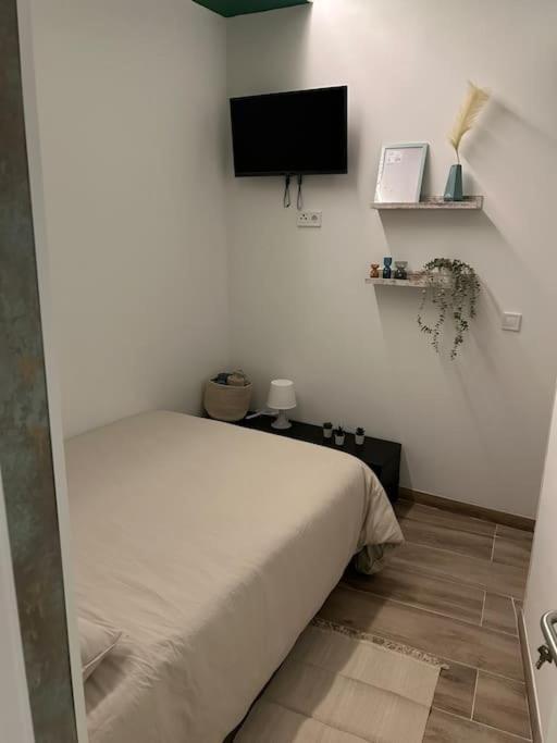 Apartamento Recien Reformado Con 5 Habitaciones Y 3 Banos Madrid Luaran gambar