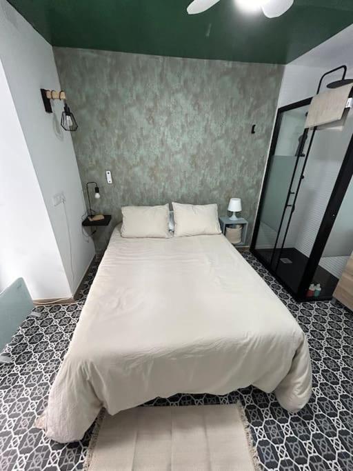 Apartamento Recien Reformado Con 5 Habitaciones Y 3 Banos Madrid Luaran gambar